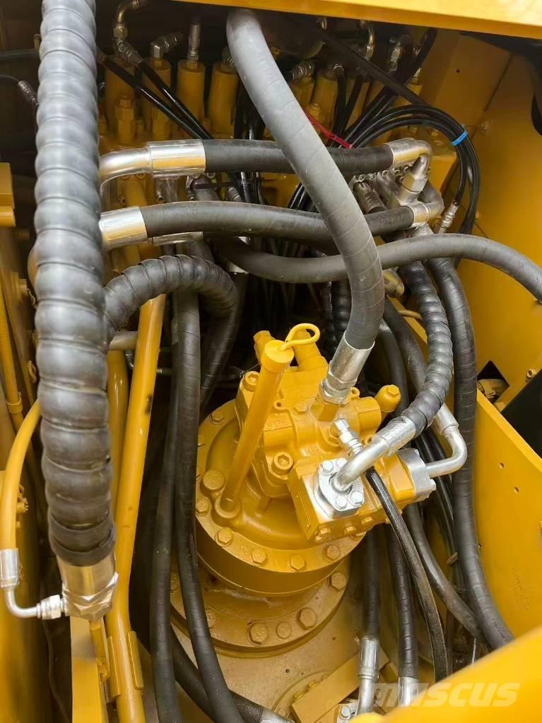 CAT 320 D2L Paletli ekskavatörler