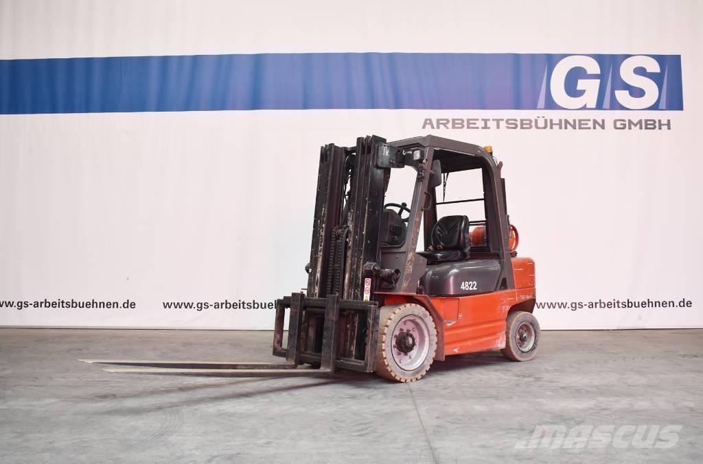 Manitou CG 30 P LPG'li forkliftler