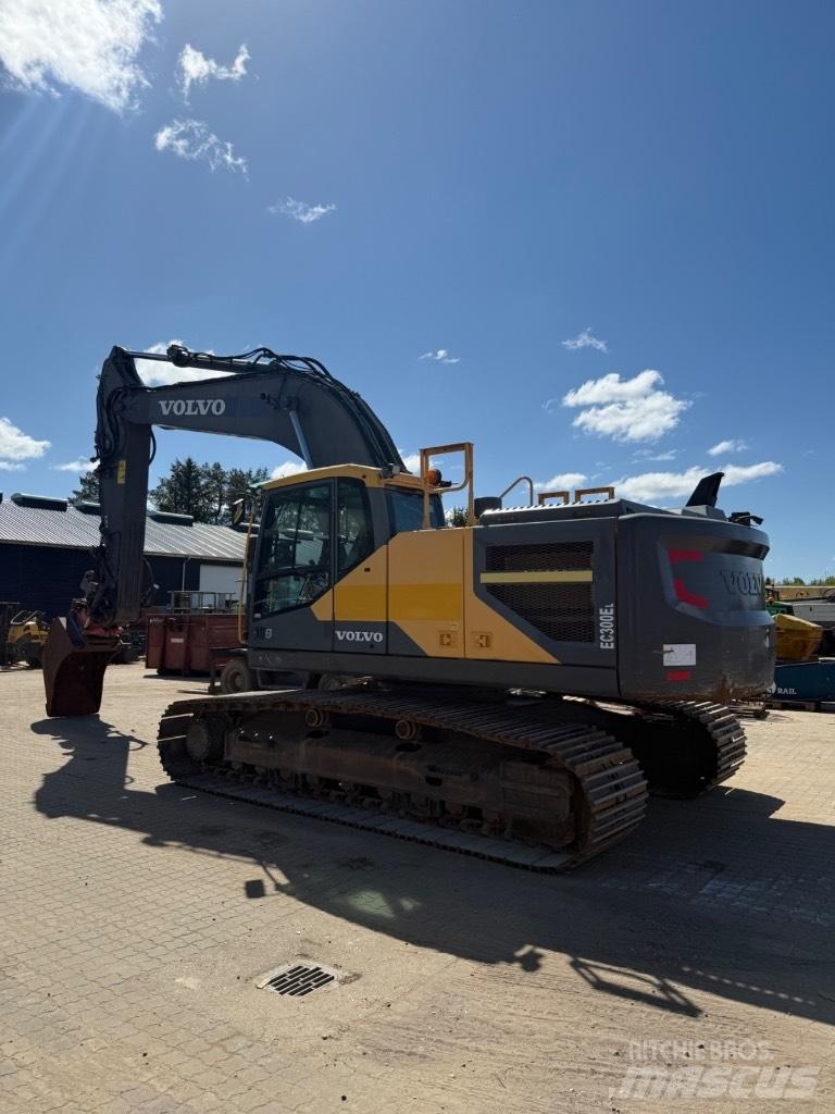 Volvo EC 300 EL Paletli ekskavatörler