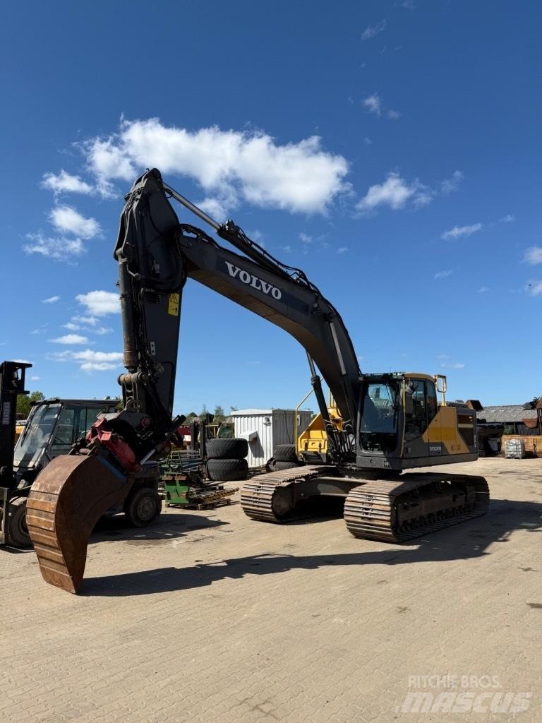 Volvo EC 300 EL Paletli ekskavatörler