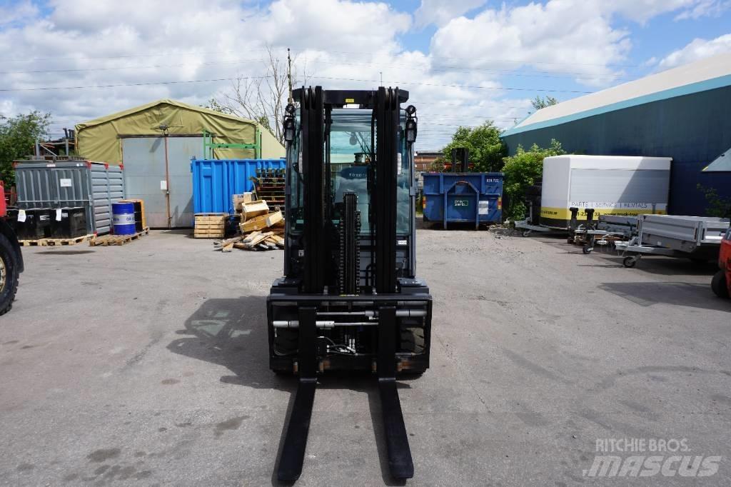 Toyota 56-8FD30F Dizel forkliftler
