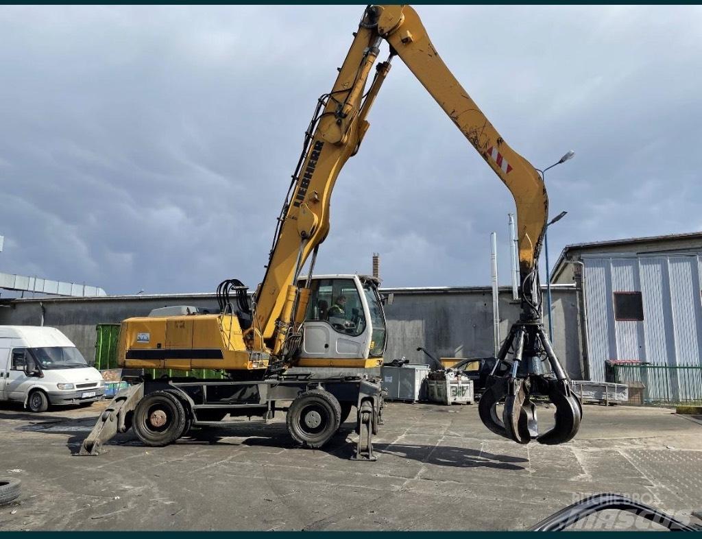 Liebherr 924 Atık taşıma araçları