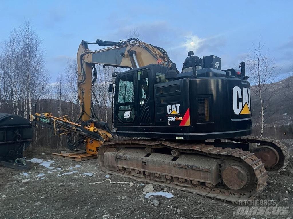 CAT 335 F L CR Sondaj kuleleri