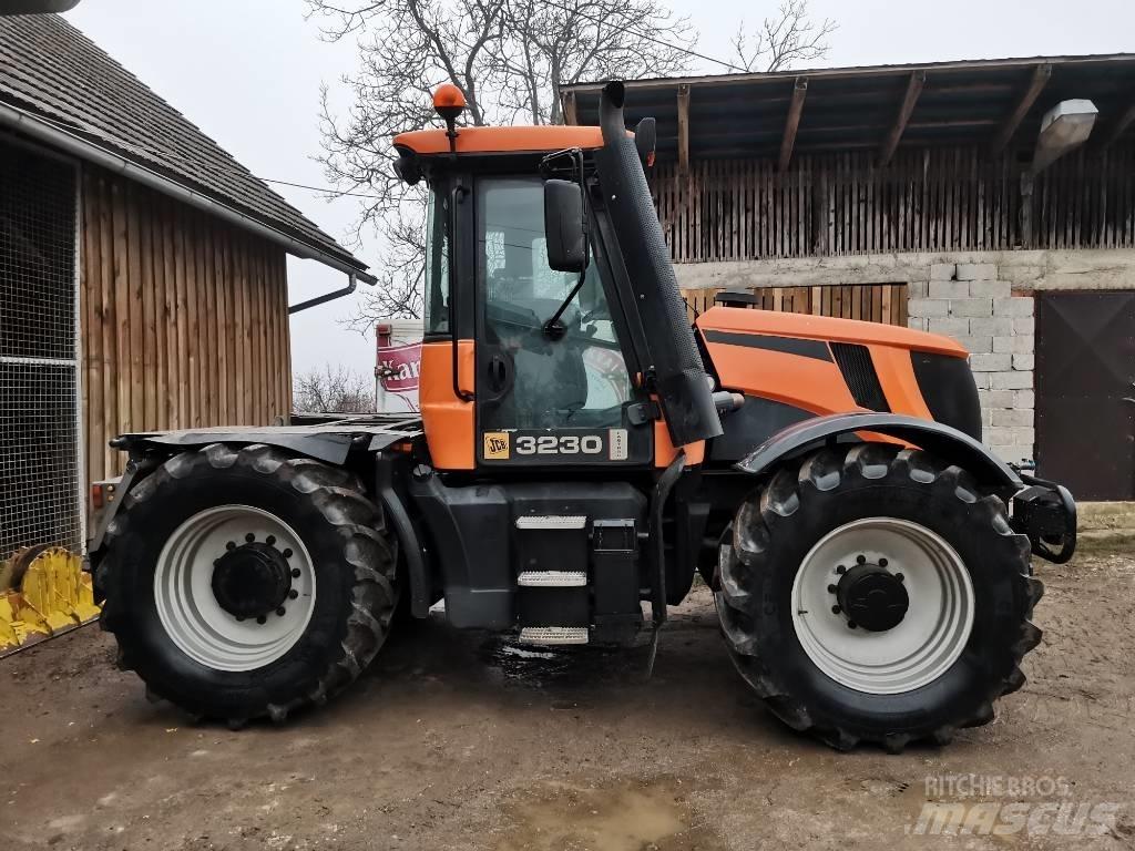 JCB Fastrac 3230 Traktörler
