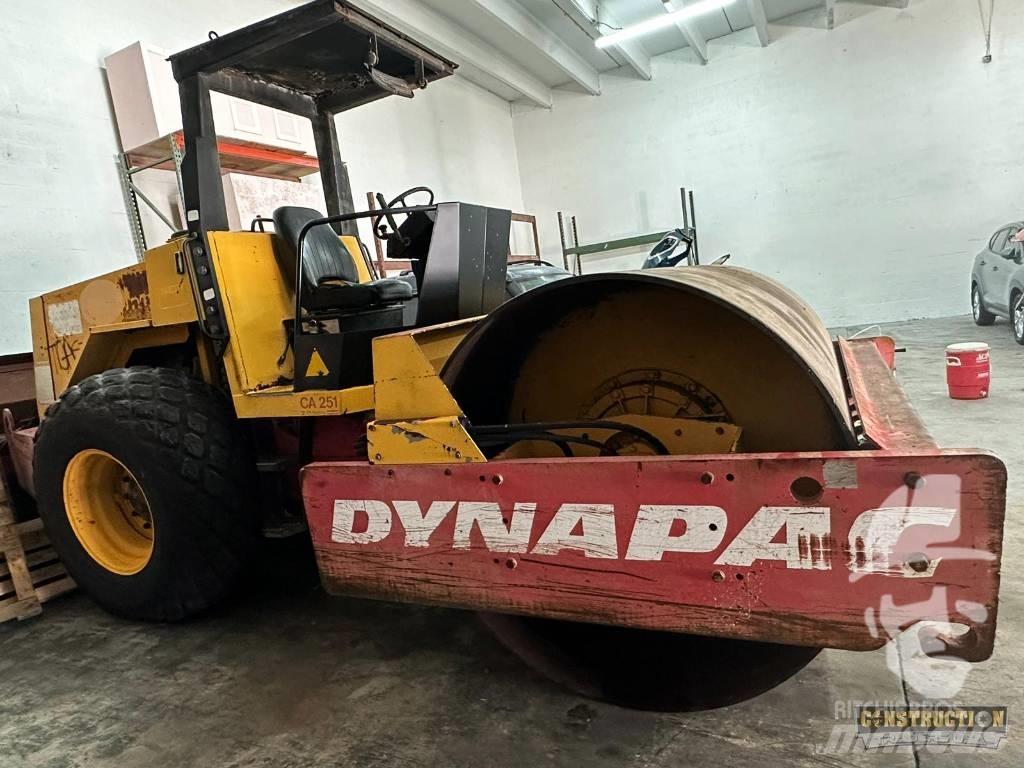Dynapac CA 251 D Tek tamburlu silindirler