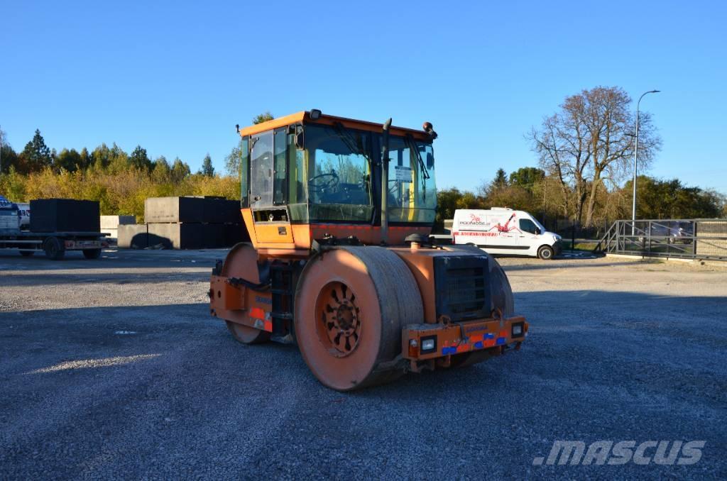 Dynapack CS142 Çift tamburlu silindirler