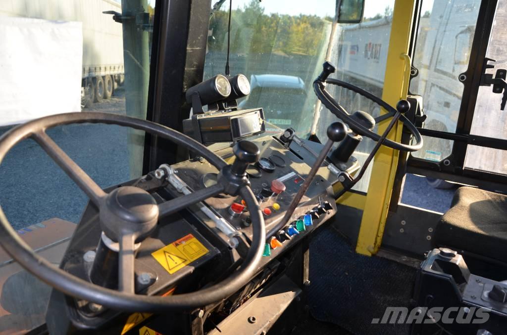 Dynapack CS142 Çift tamburlu silindirler