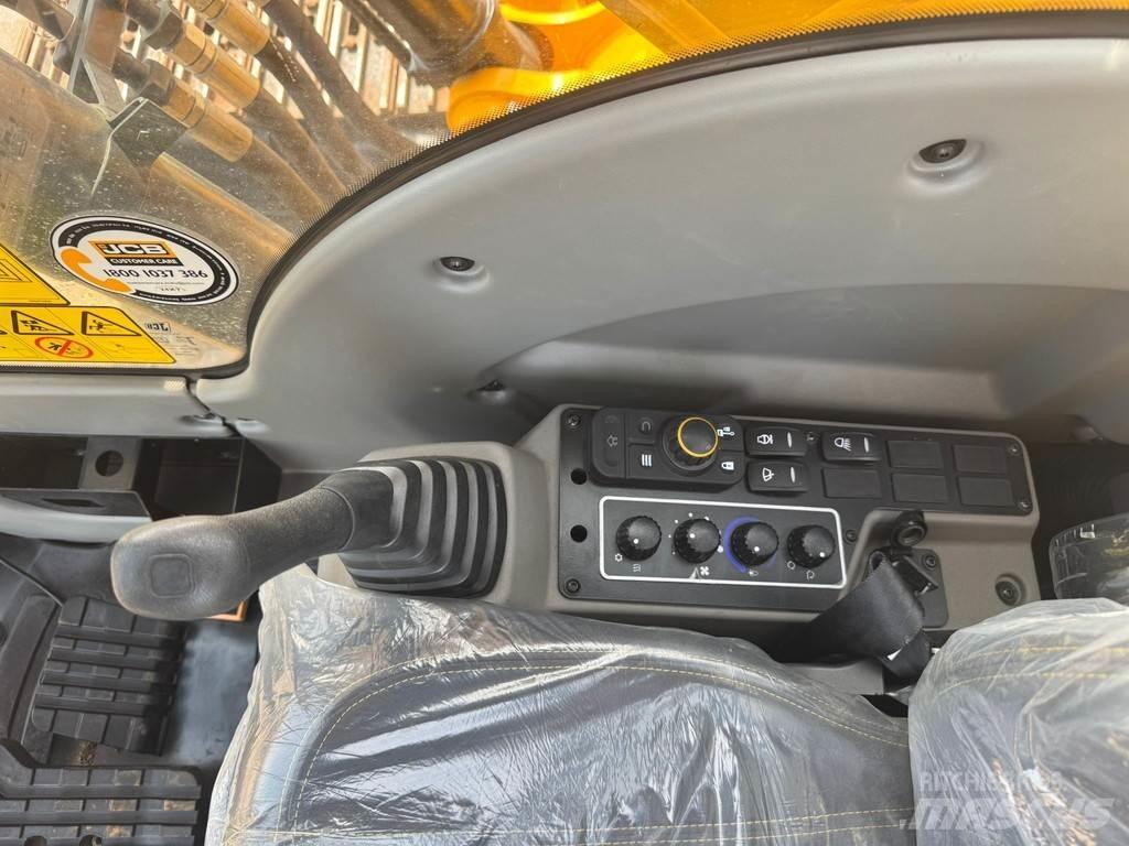 JCB 205 Özel ekskavatörler