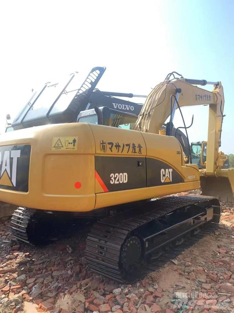 CAT 320 D Paletli ekskavatörler