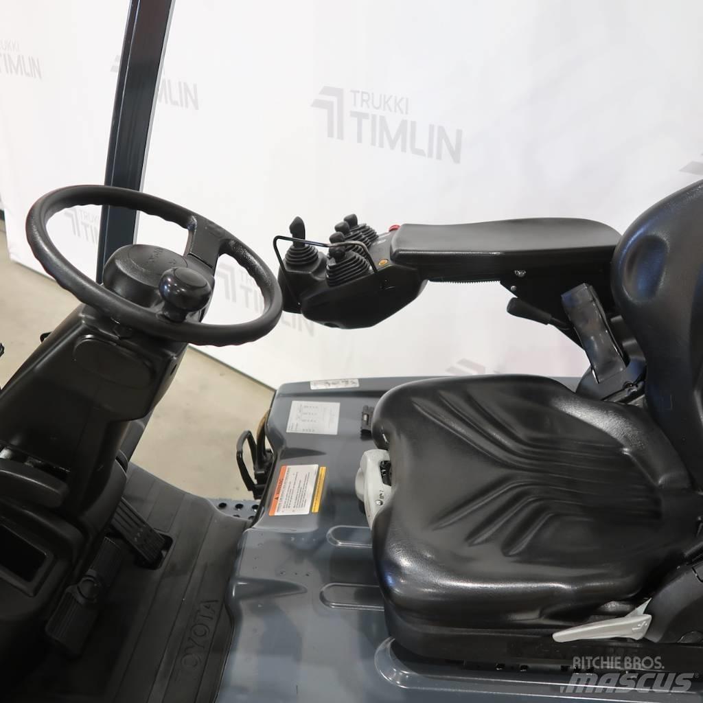 Toyota 8FBEK18T Elektrikli forkliftler