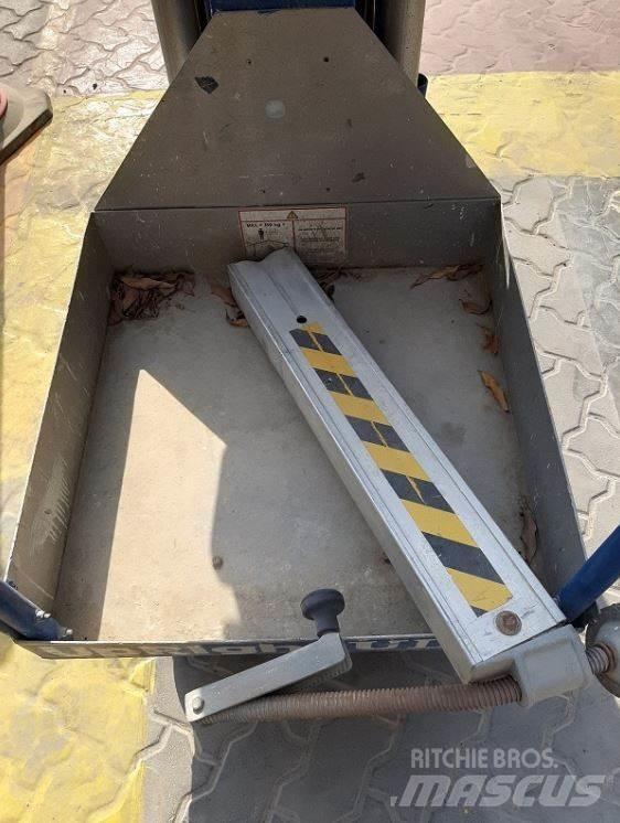UpRight UL25AC Diger lift ve platformlar