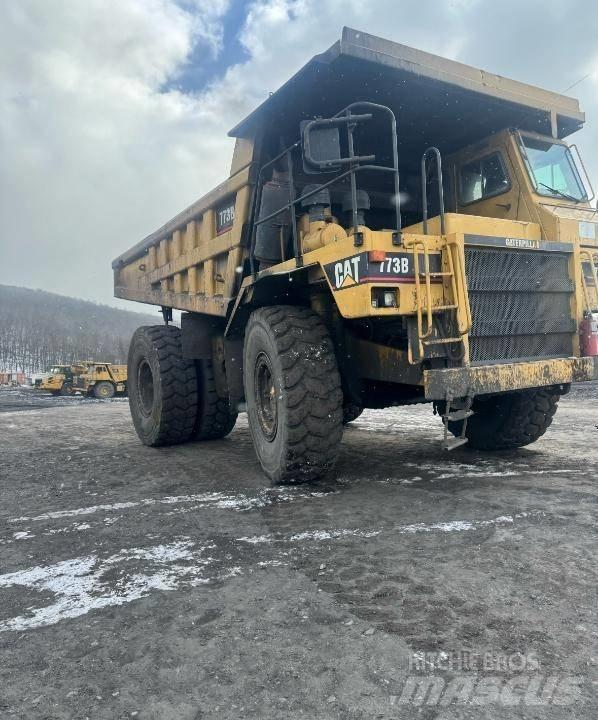 CAT 773B Belden kirma kaya kamyonu