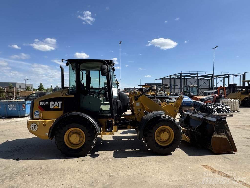 CAT 906M Tekerlekli yükleyiciler