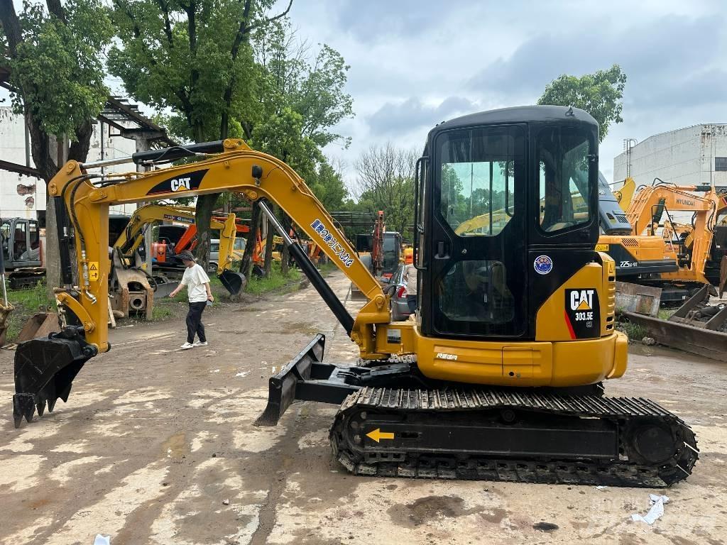 CAT 303 Mini ekskavatörler, 7 tona dek