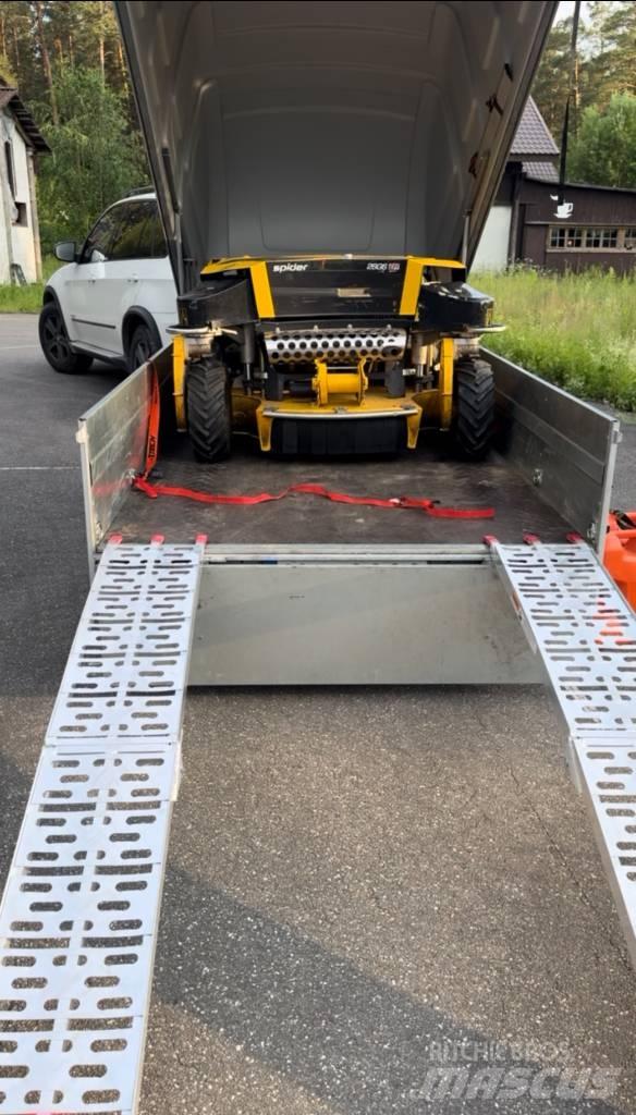  Spider 2SG2 Robot çim biçme makineleri