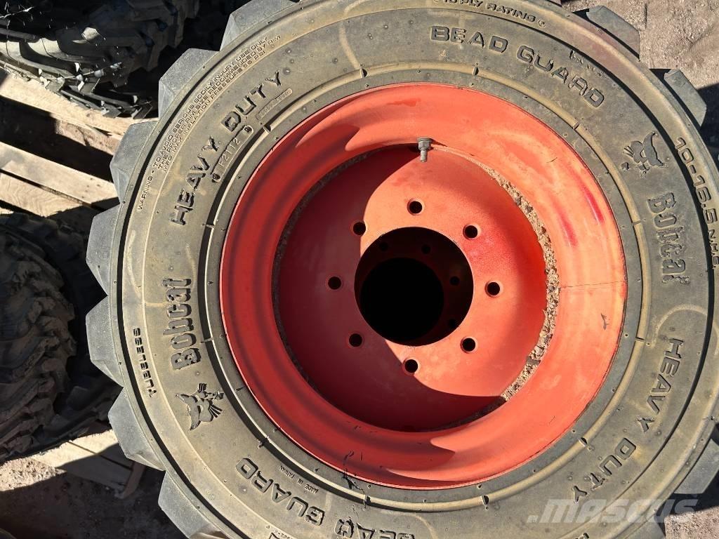 Bobcat 10x16.5 Tires Lastikler