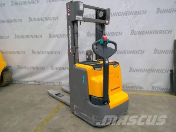 Jungheinrich EJC 214 Yaya kumandali istif makinasi