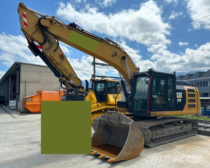 CAT 320 E L Paletli ekskavatörler
