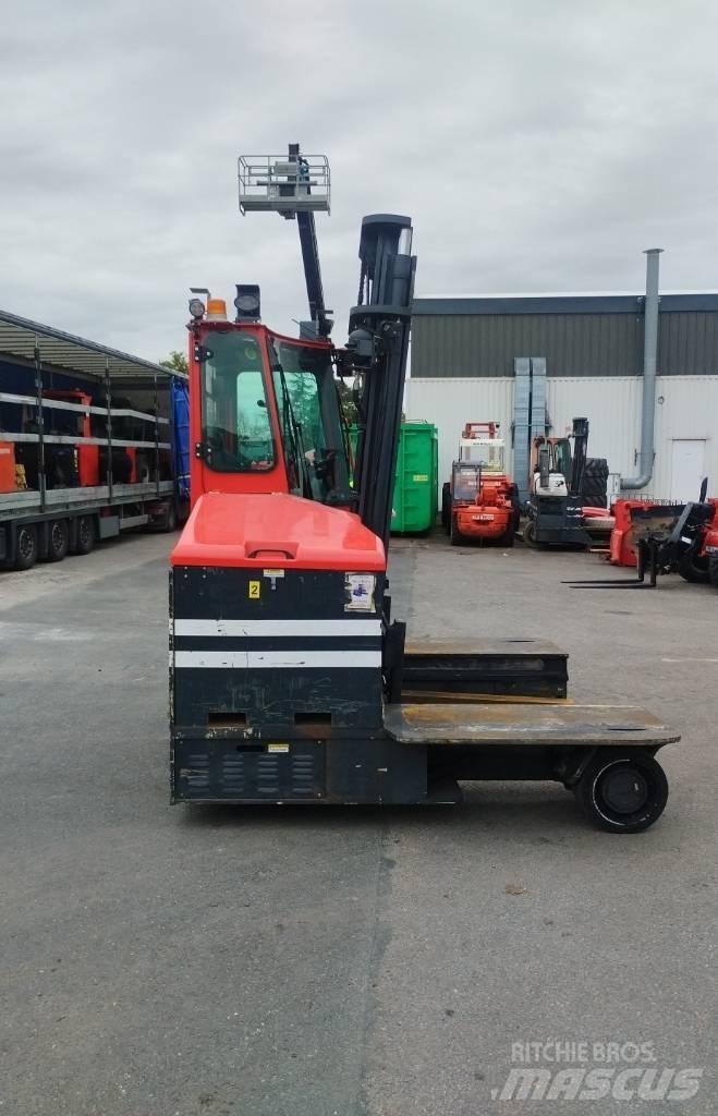 Amlift C4000E Sideloader - dört yönlü forkliftler
