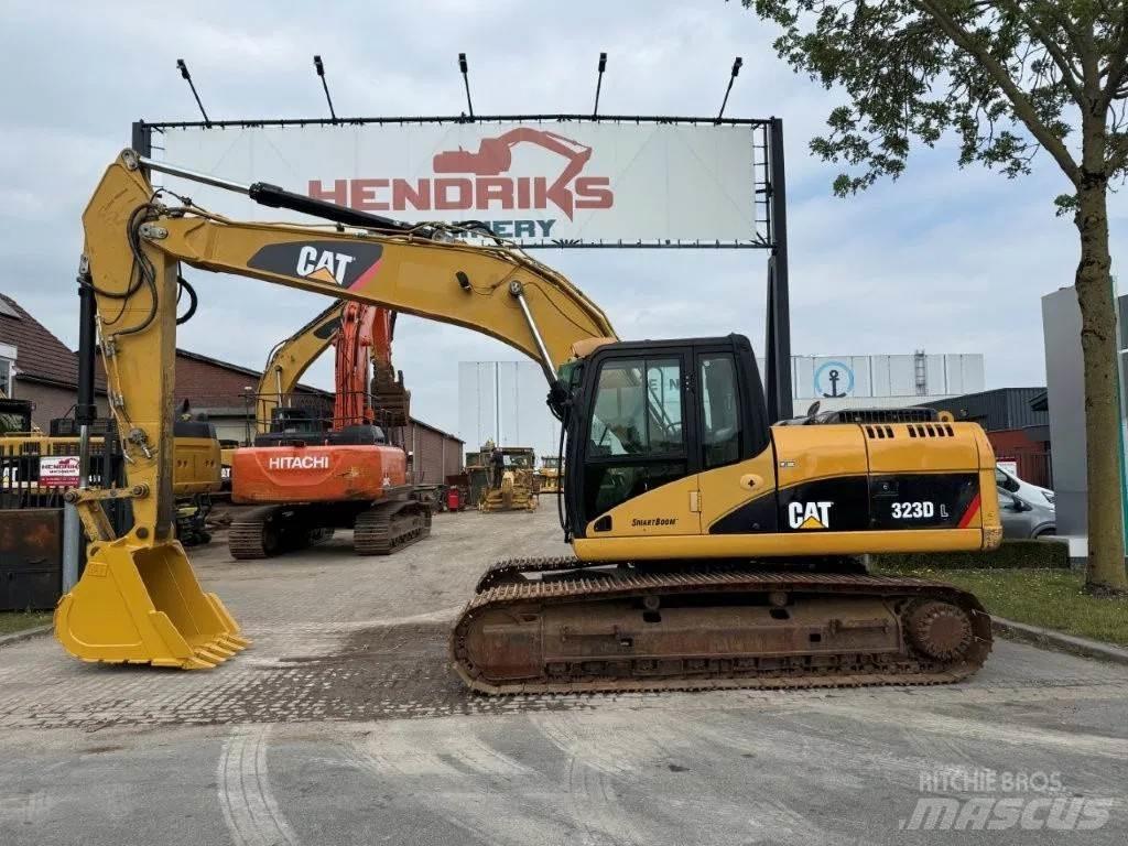 CAT 323DL (320DL) Paletli ekskavatörler