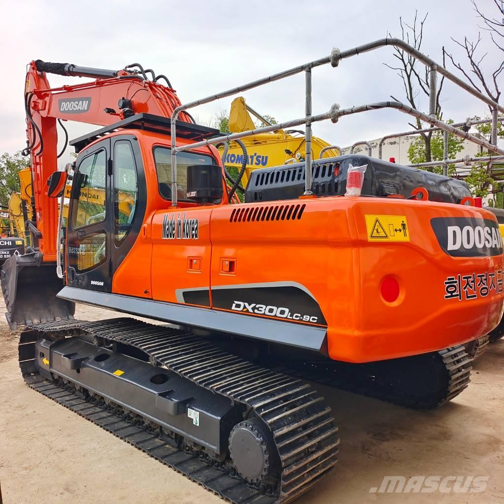 Doosan DX 300 LC-9C Paletli ekskavatörler