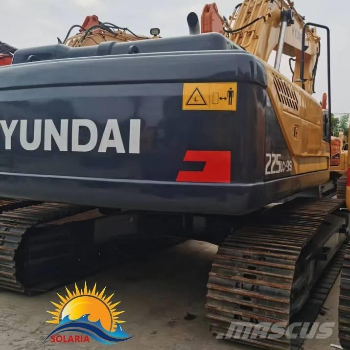 Hyundai R225LC Paletli ekskavatörler