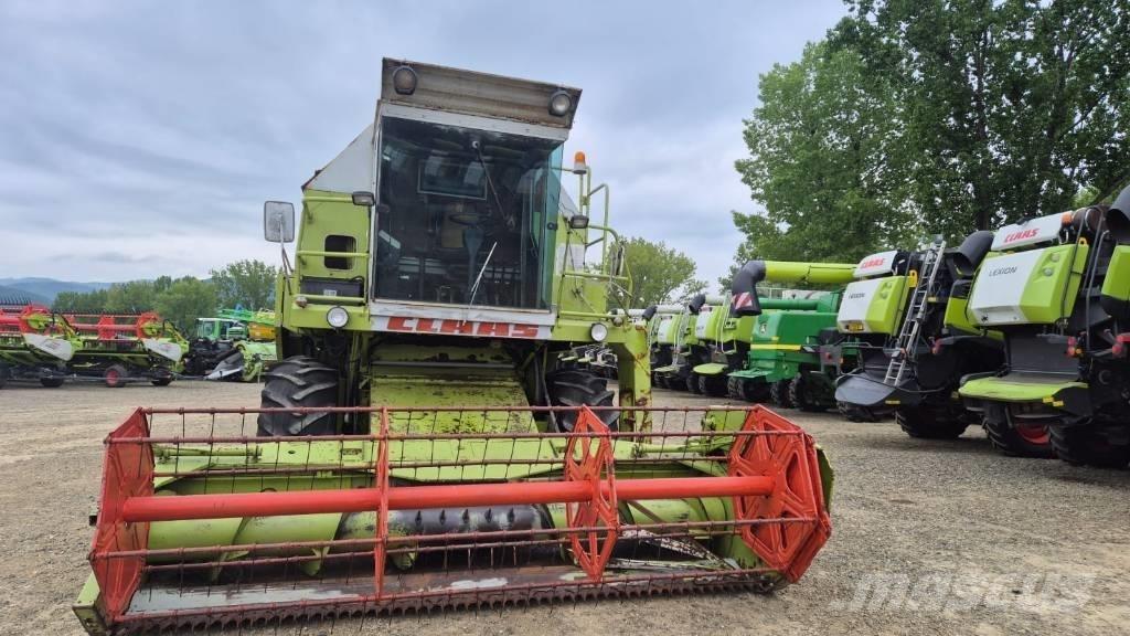 CLAAS Dominator 86 Biçerdöverler