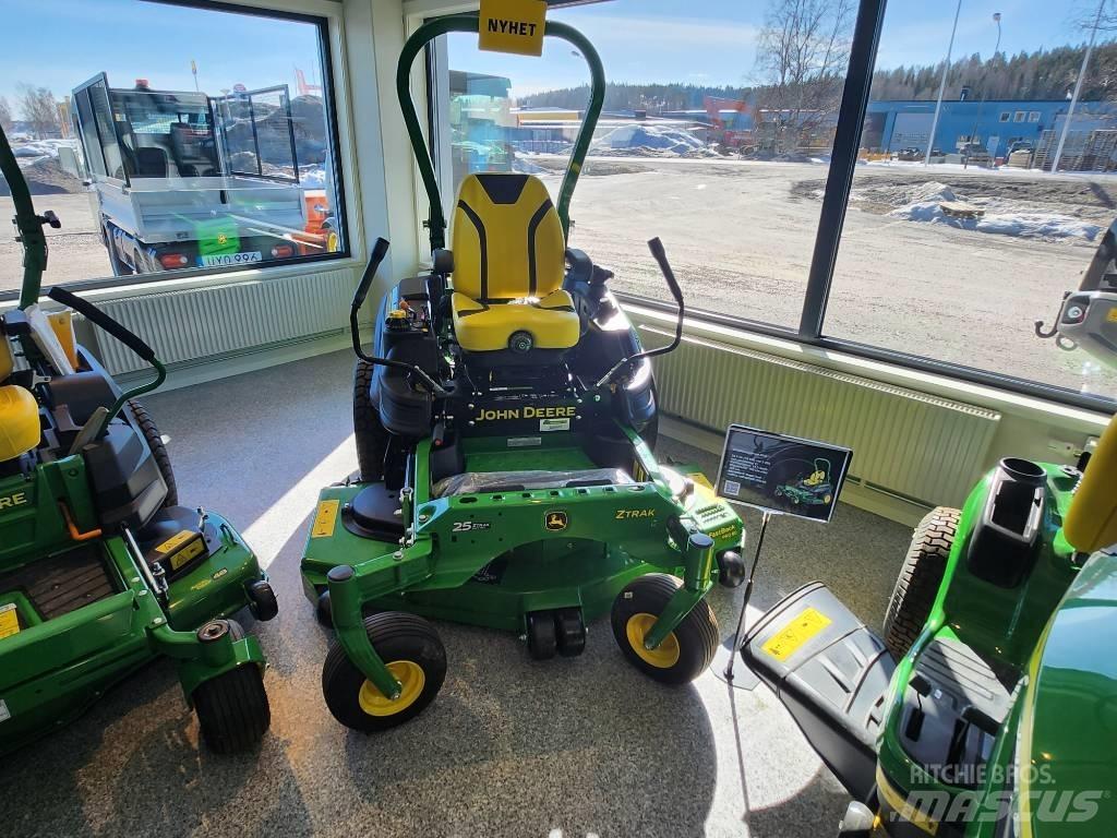 John Deere Z 950 R Sıfır dönüşlü çim biçme makineleri