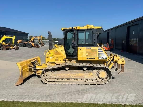 Komatsu D 51 PXi-24 Paletli dozerler