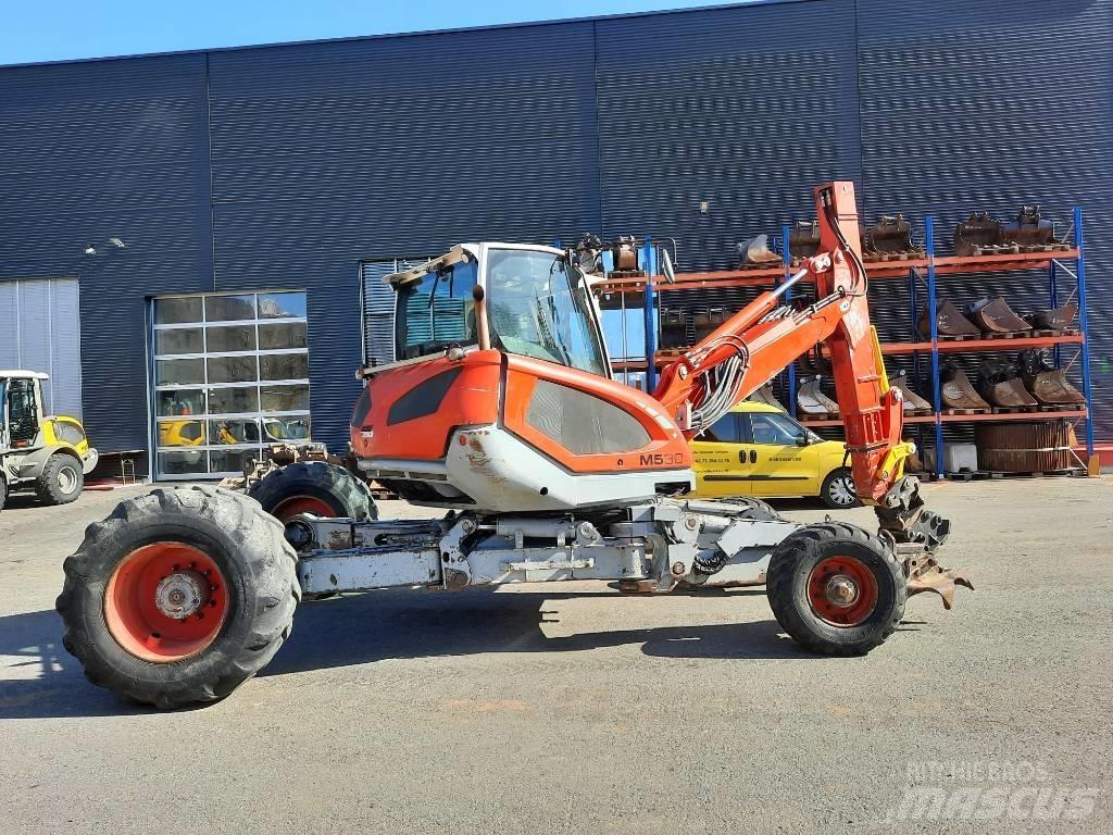 Menzi Muck M530 Lastik tekerli ekskavatörler