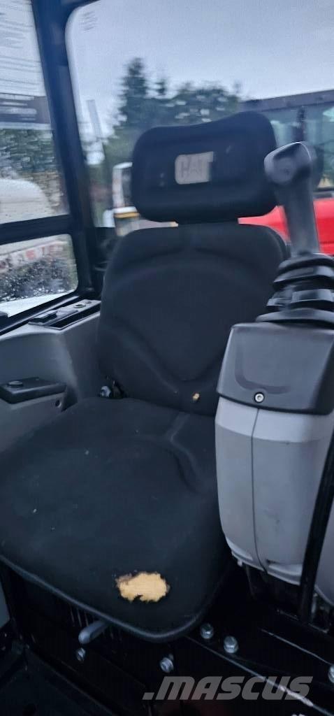 CAT 302.7 D CR Mini ekskavatörler, 7 tona dek