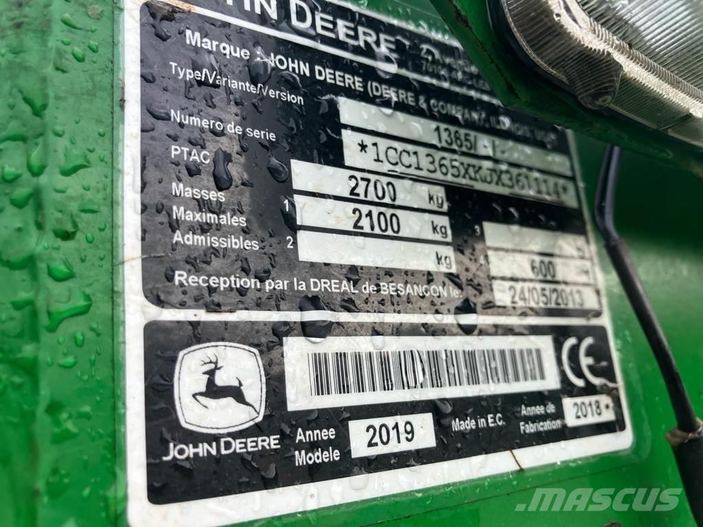 John Deere 1365 Asılı ve çekilir biçme makineleri
