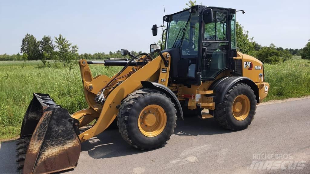 CAT 908M Tekerlekli yükleyiciler