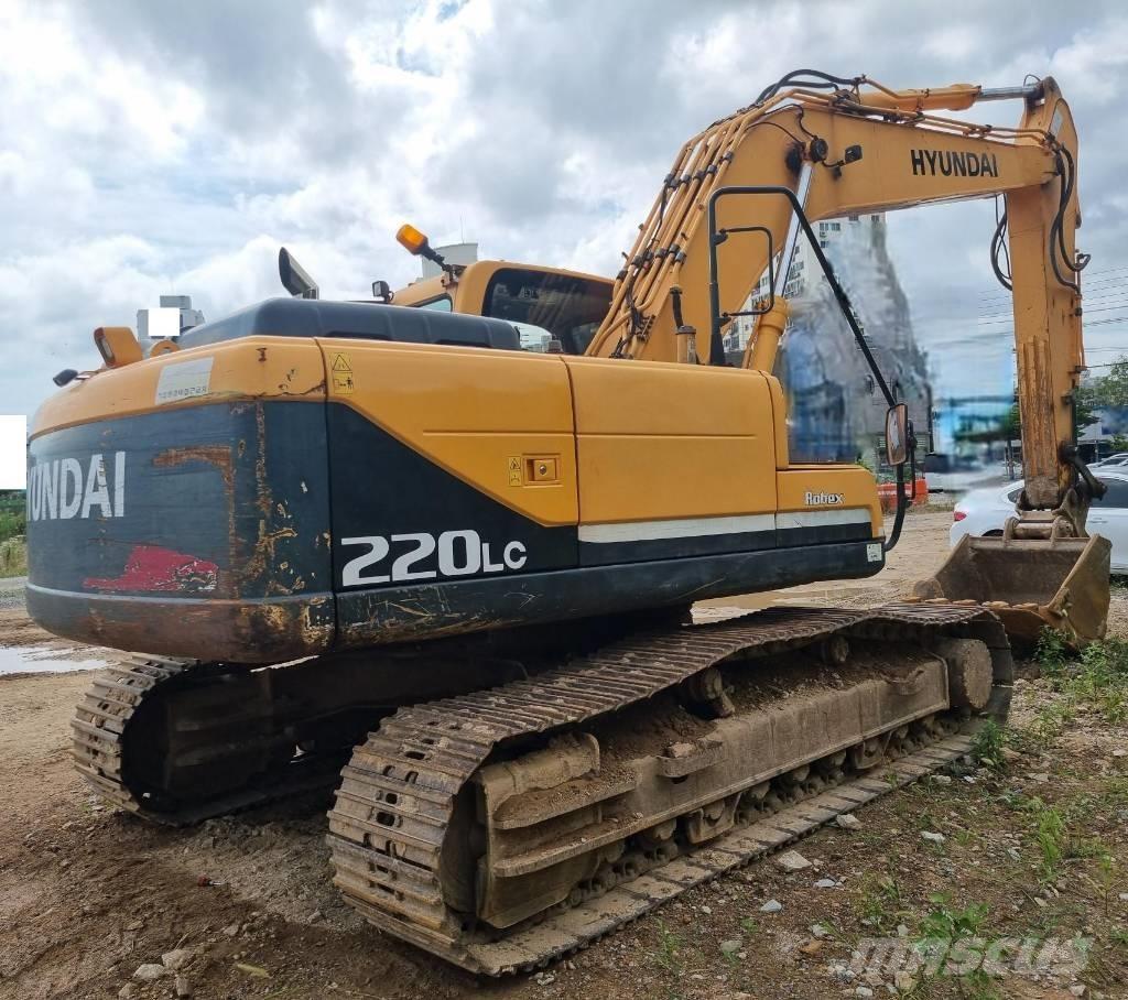 Hyundai Robex 220 LC Paletli ekskavatörler