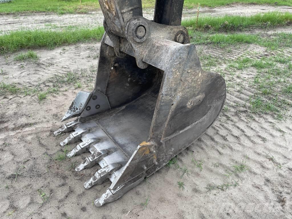 Volvo EC 220 EL Paletli ekskavatörler