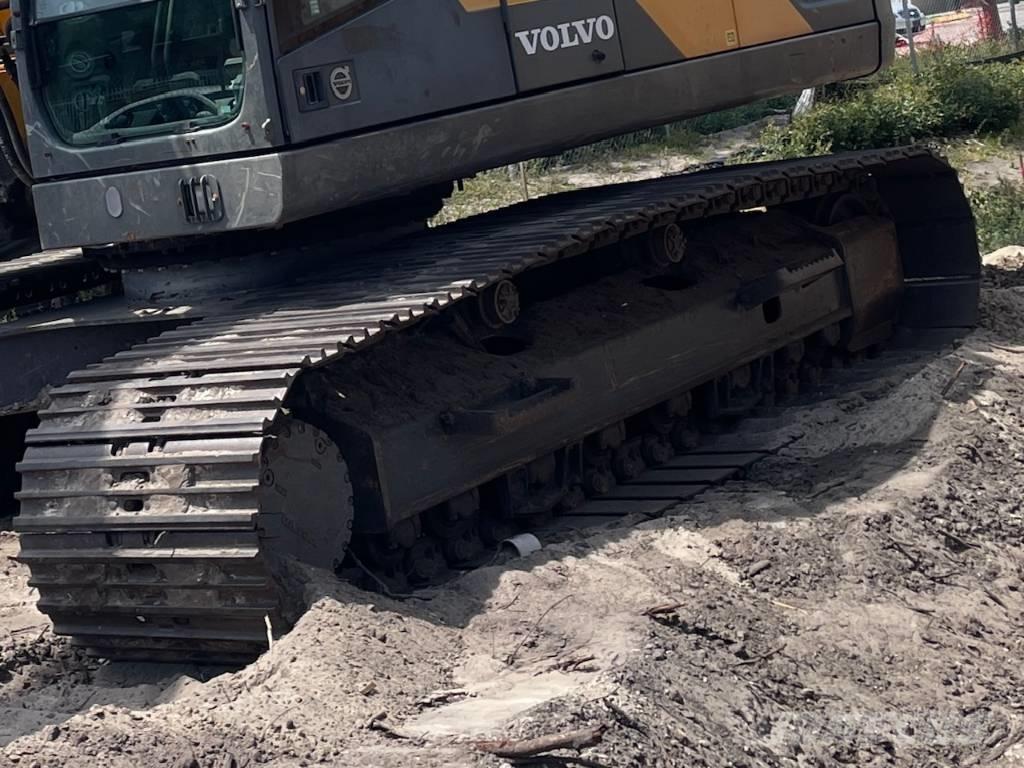 Volvo EC 220 EL Paletli ekskavatörler