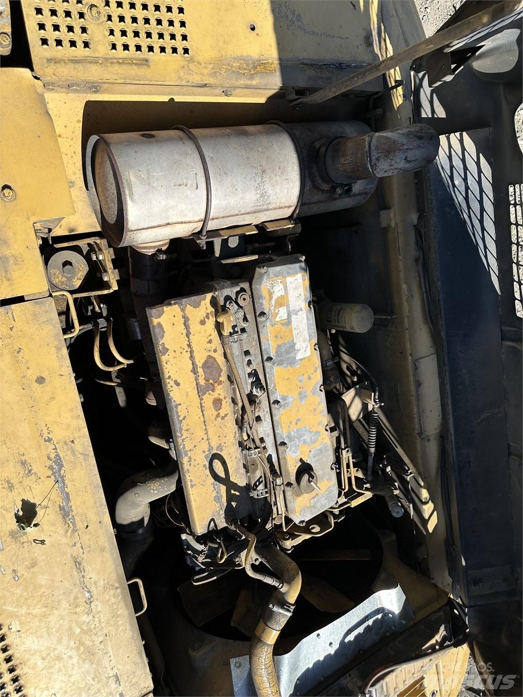 CAT 325BL Paletli ekskavatörler