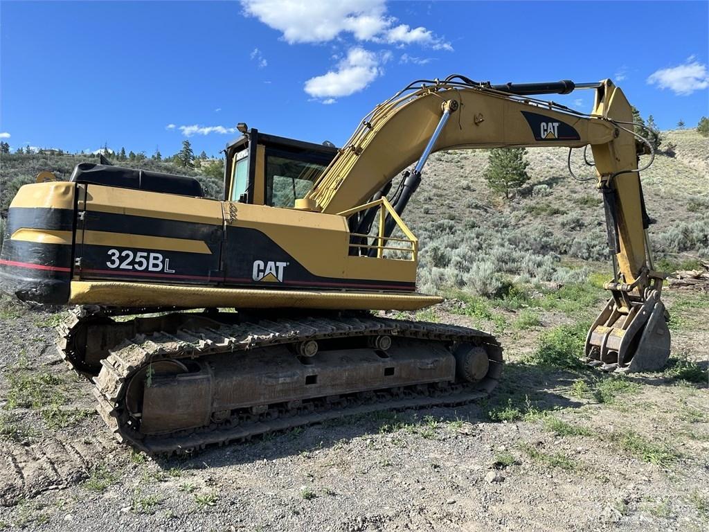 CAT 325BL Paletli ekskavatörler