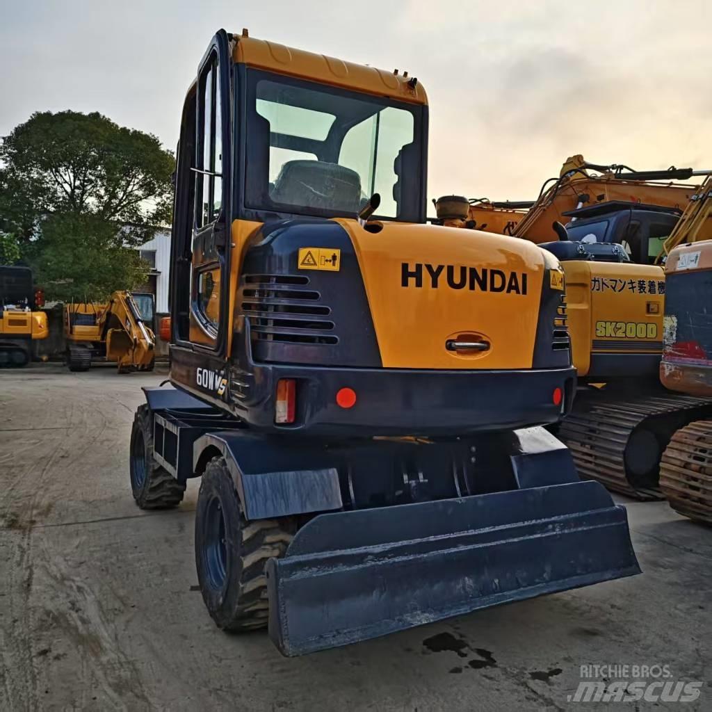 Hyundai 60W-9 Lastik tekerli ekskavatörler