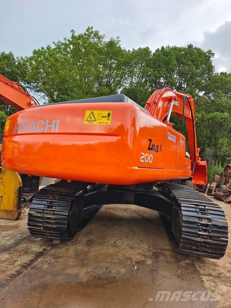 Hitachi EX 200-5 Paletli ekskavatörler