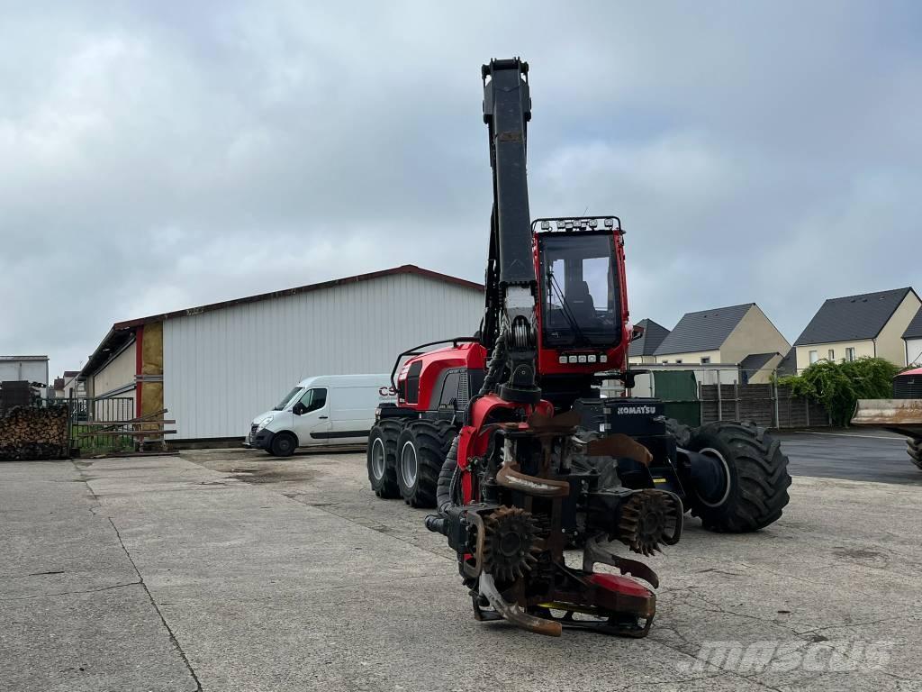 Komatsu 931 XC Biçerdöverler