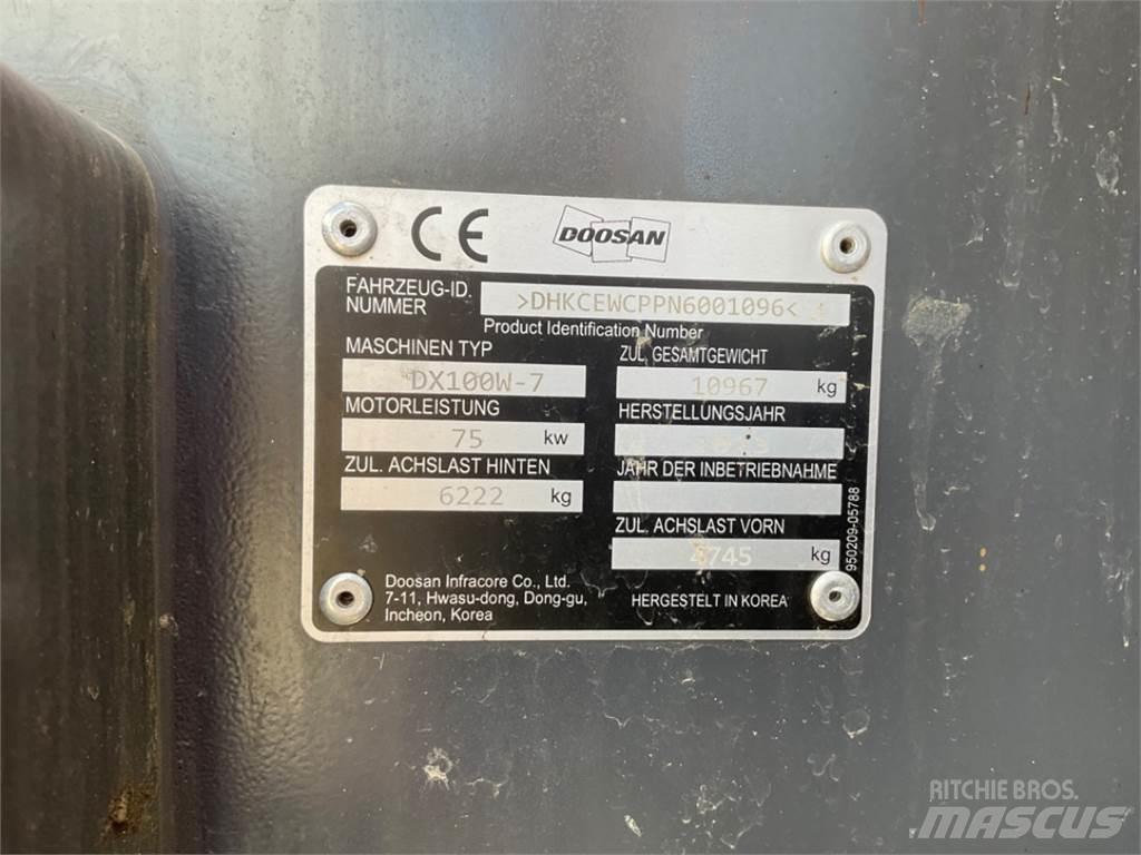 Doosan DX100W-7 Lastik tekerli ekskavatörler