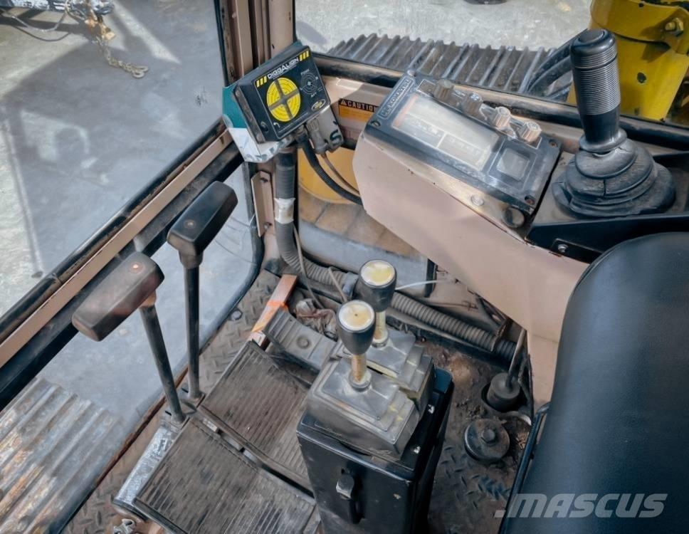 Komatsu PC 200 LC-3 Paletli ekskavatörler