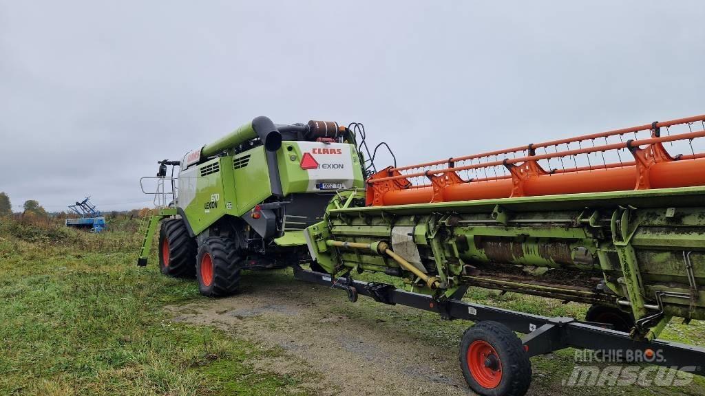 CLAAS Lexion 670 Biçerdöverler