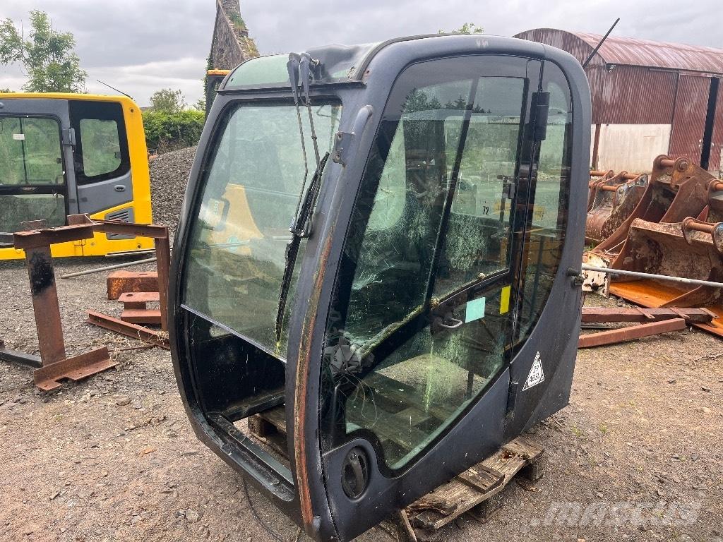JCB JS220 Cabin / Cab Paletli ekskavatörler