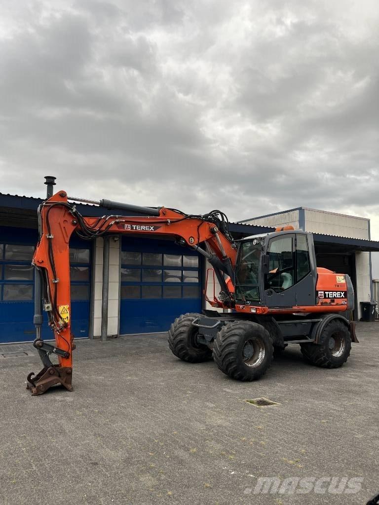 Terex TW 160 Lastik tekerli ekskavatörler