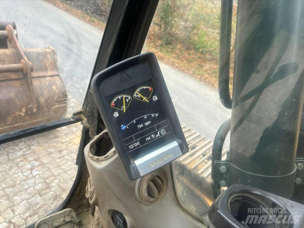 Volvo EC 220 DL Paletli ekskavatörler