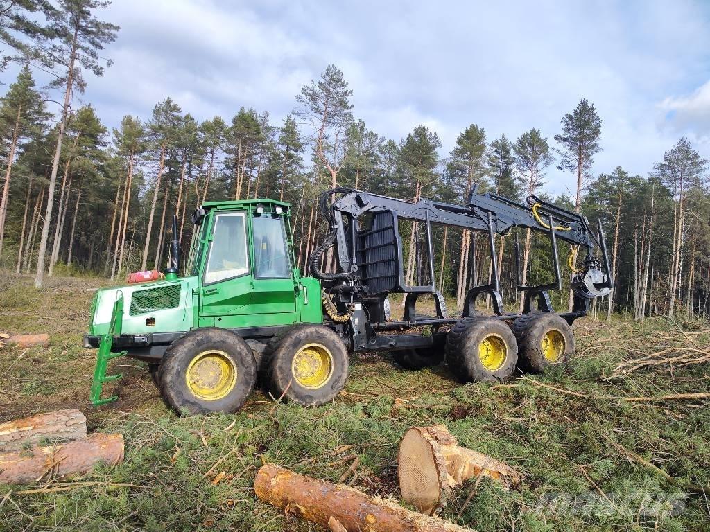 John Deere 1110 D Tomruk yükleyici traktörler