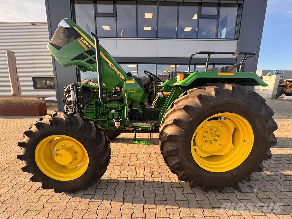 John Deere 5075 E Traktörler