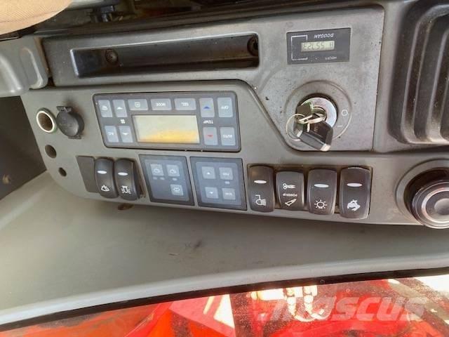 Doosan DX 235 LC Paletli ekskavatörler